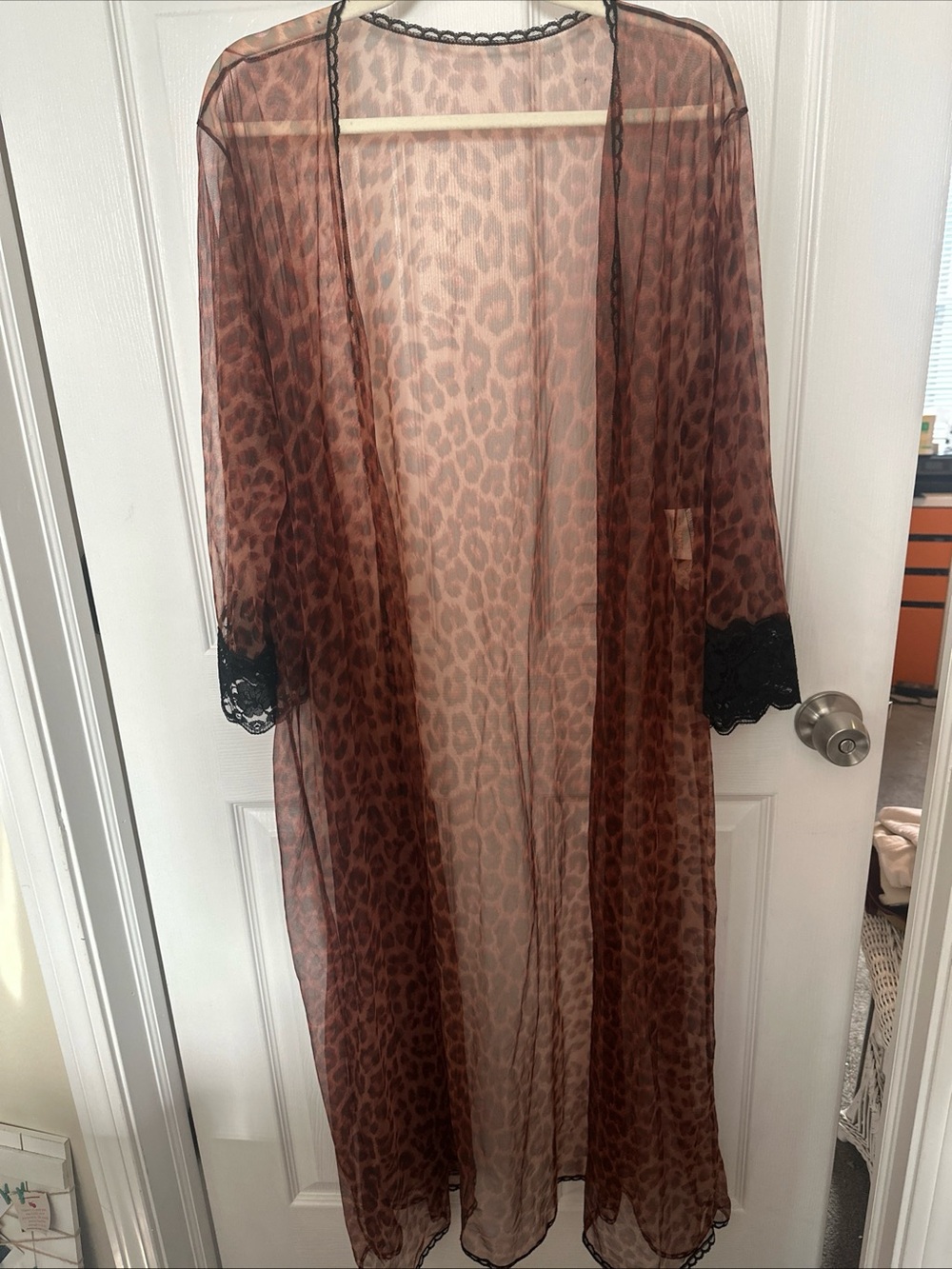 Roaman's Vintage Brown Leopard Sheer Long Kimono with Black Lace Trim EUC